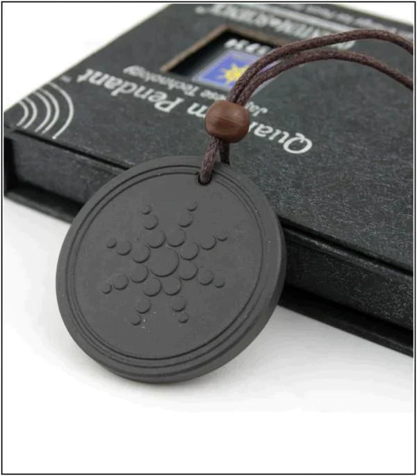 Black Quantum Scalar Energy Pendant